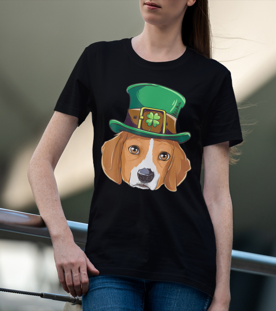Beagle Wearing Leprechaun Hat With Shamrock T-Shirt