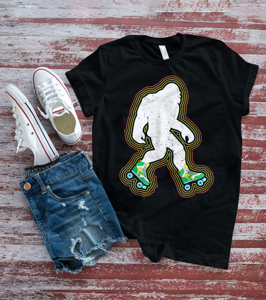 Bigfoot Roller Skates Sasquatch Vintage Style Retro Skating Vibe T-Shirt