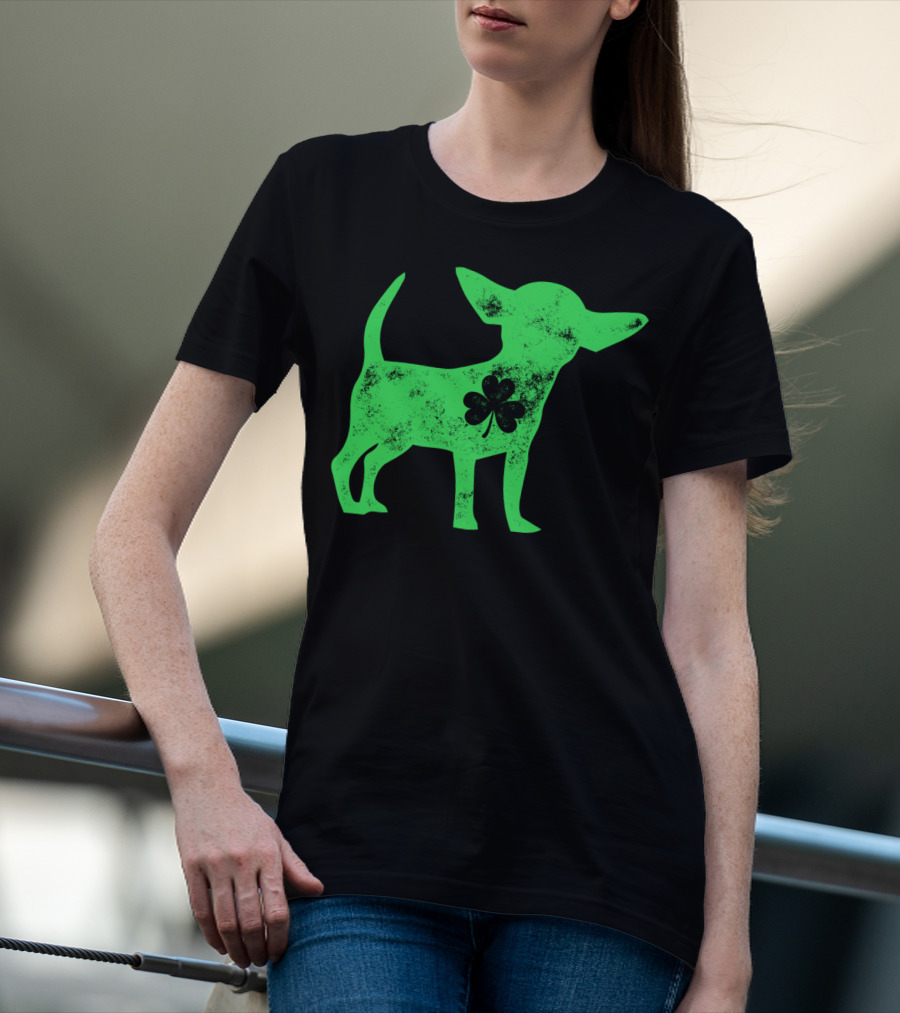 Chihuahua St Patricks Day Dog Lover Shamrock Iconic Green T-Shirt