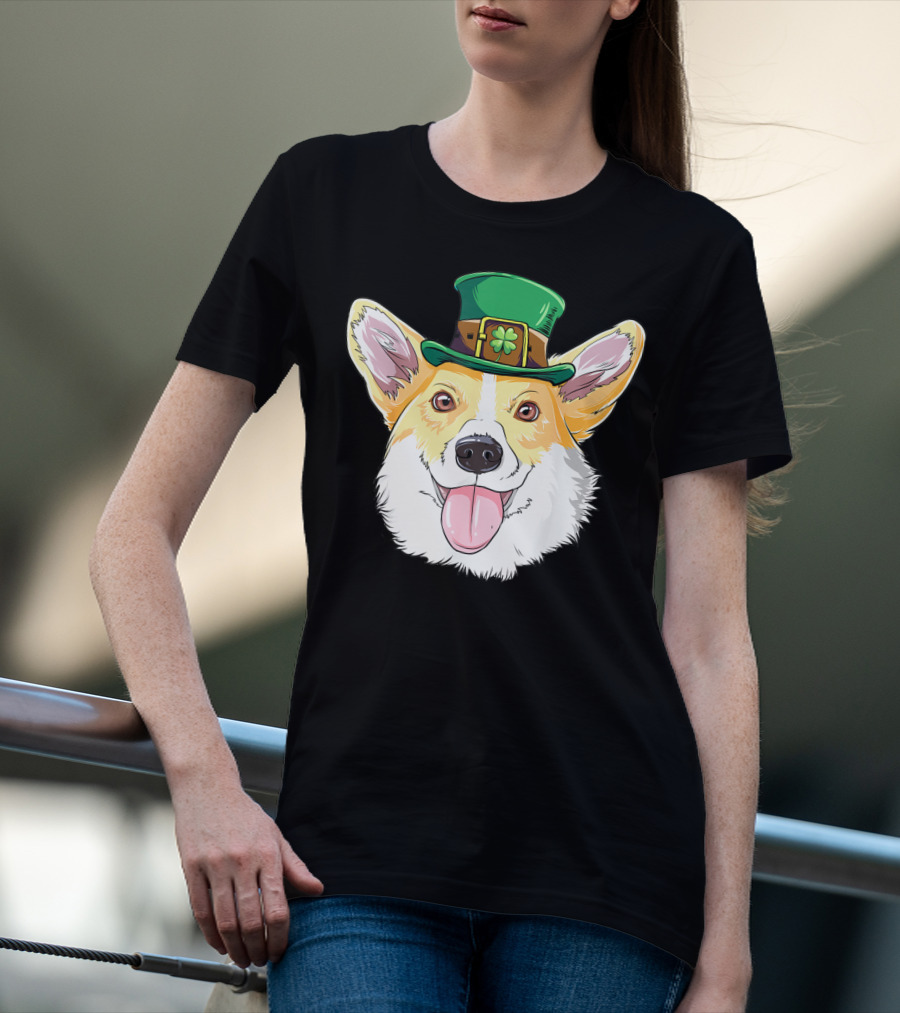 Lucky Corgi With Leprechaun Hat And Shamrock Charm T-Shirt