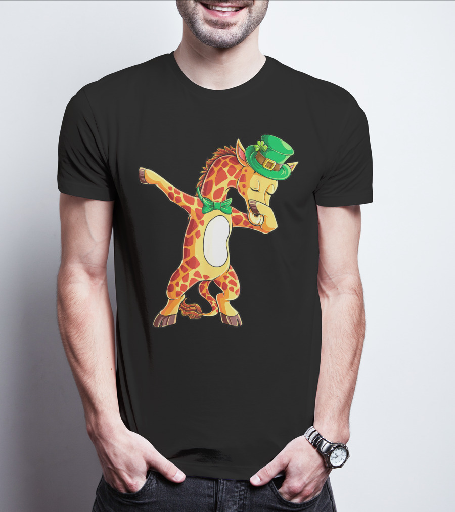 Dabbing Giraffe St Patricks Day Leprechaun Hat Green Bowtie T-Shirt