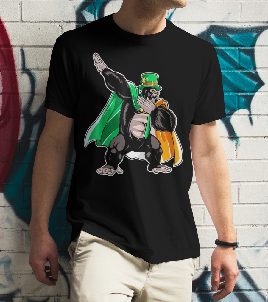 Dabbing Gorilla St Patricks Day Men Leprechaun Irish Cape T-Shirt