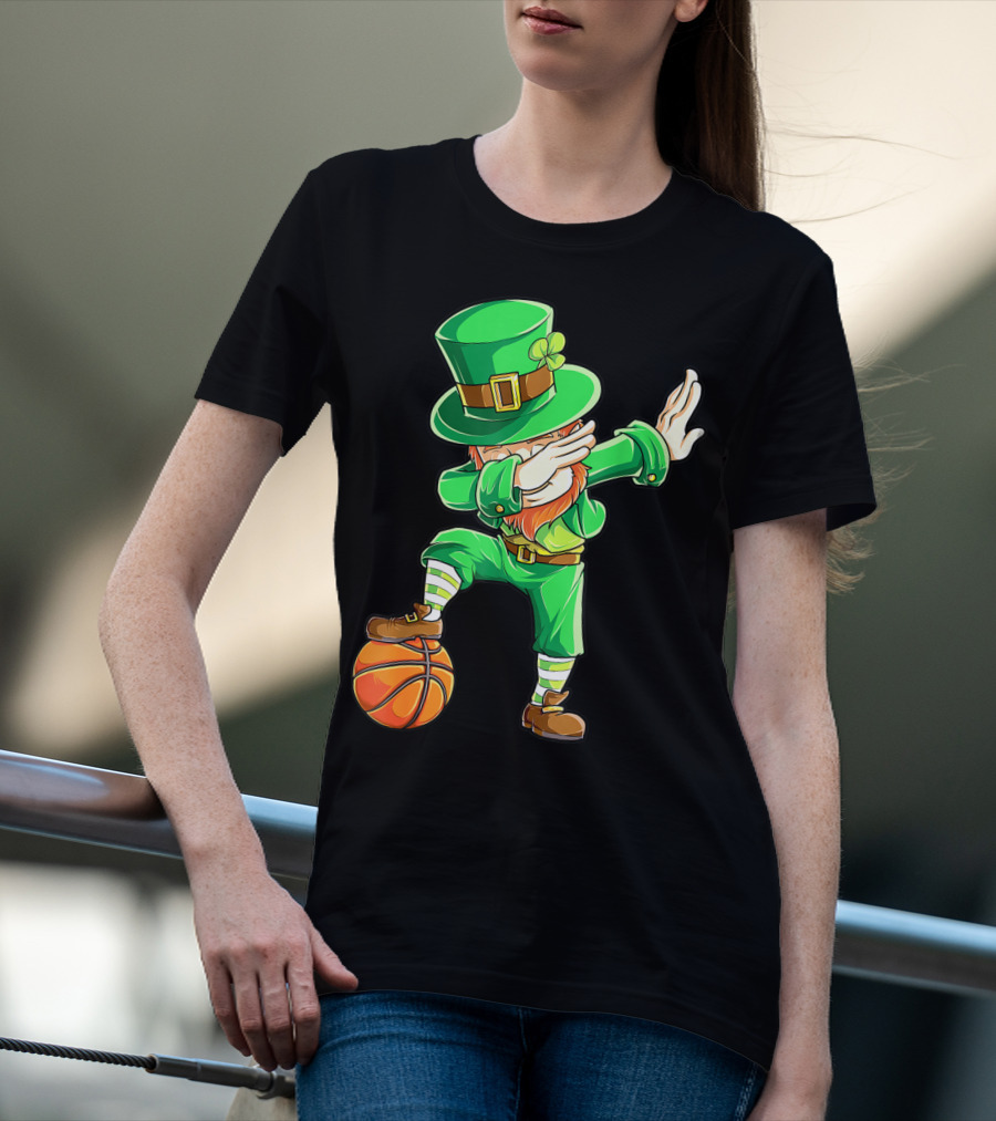 Dabbing Leprechaun On Basketball St. Patrick's Day Fun T-Shirt