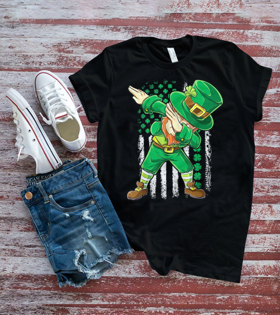 Dabbing Leprechaun With Irish American Flag Background And Shamrocks T-Shirt