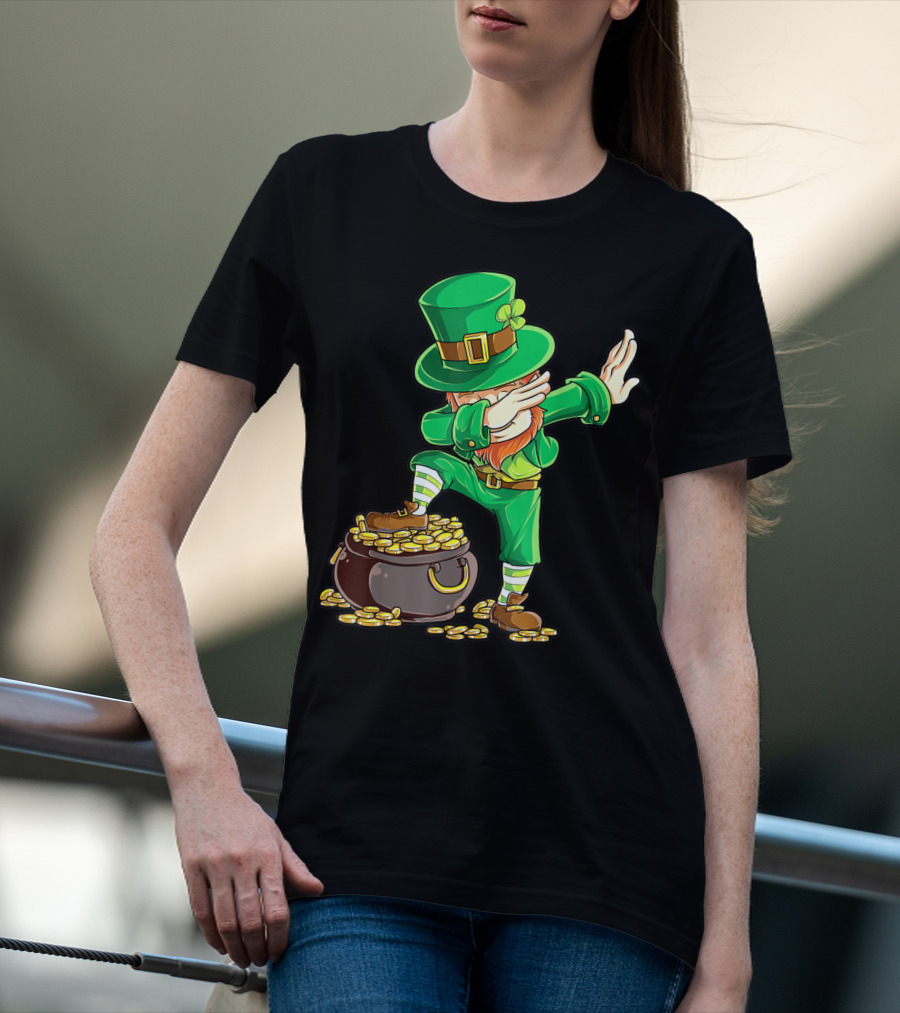 Dabbing Leprechaun Pot Of Gold St Patricks Day T-Shirt