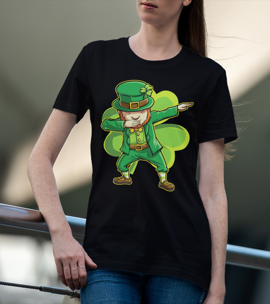 Dabbing Leprechaun Funny St Patricks Day Men Dab Shamrock T-Shirt