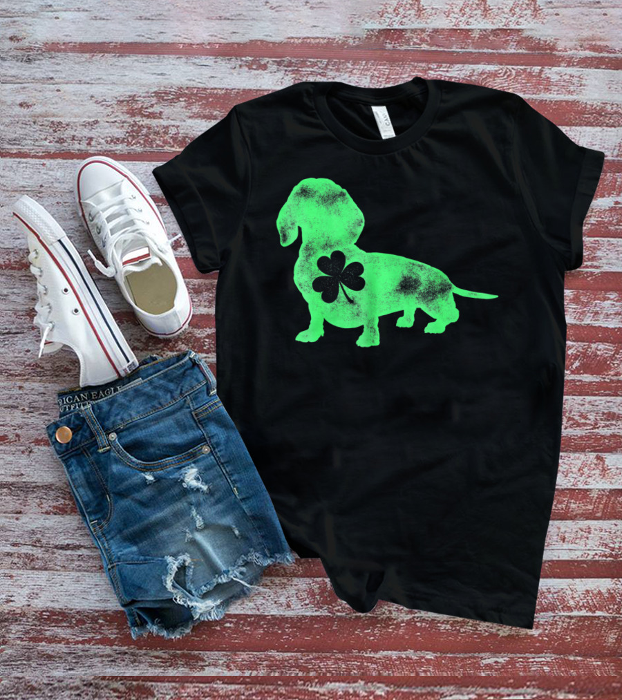 Dachshund Shamrock St Patricks Day Dog Lover Men T-Shirt