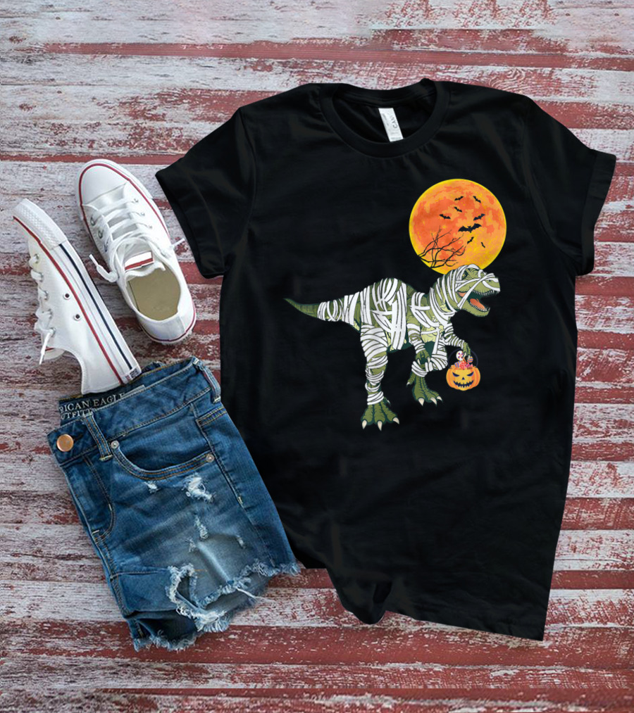 Dinosaur Halloween Mummy With Pumpkin And Full Moon Background T-Shirt