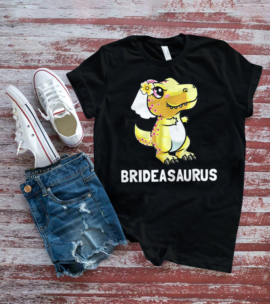 Bridesaurus Dinosaur Wedding Bride In Veil T-Shirt