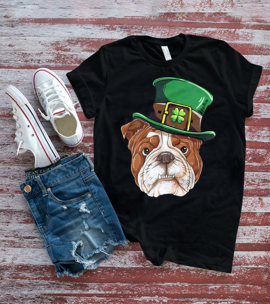 St Patricks Day English Bulldog Leprechaun Hat T-Shirt
