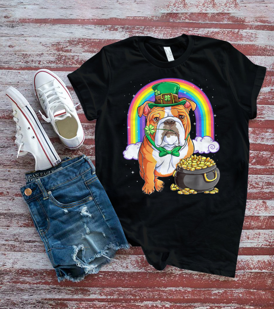 English Bulldog Leprechaun St Patricks Day Rainbow Gold Pot T-Shirt