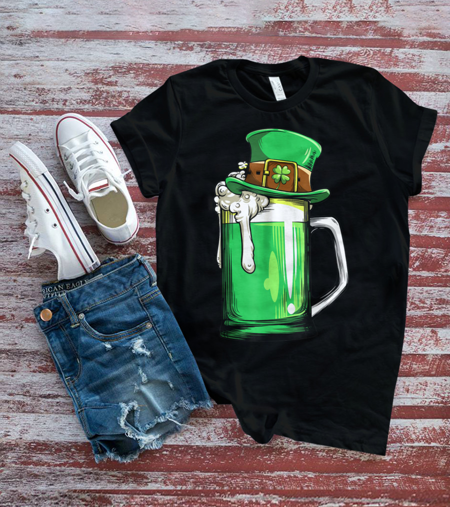 Green Beer Mug Leprechaun Hat St Patricks Day Men Drinking T-Shirt