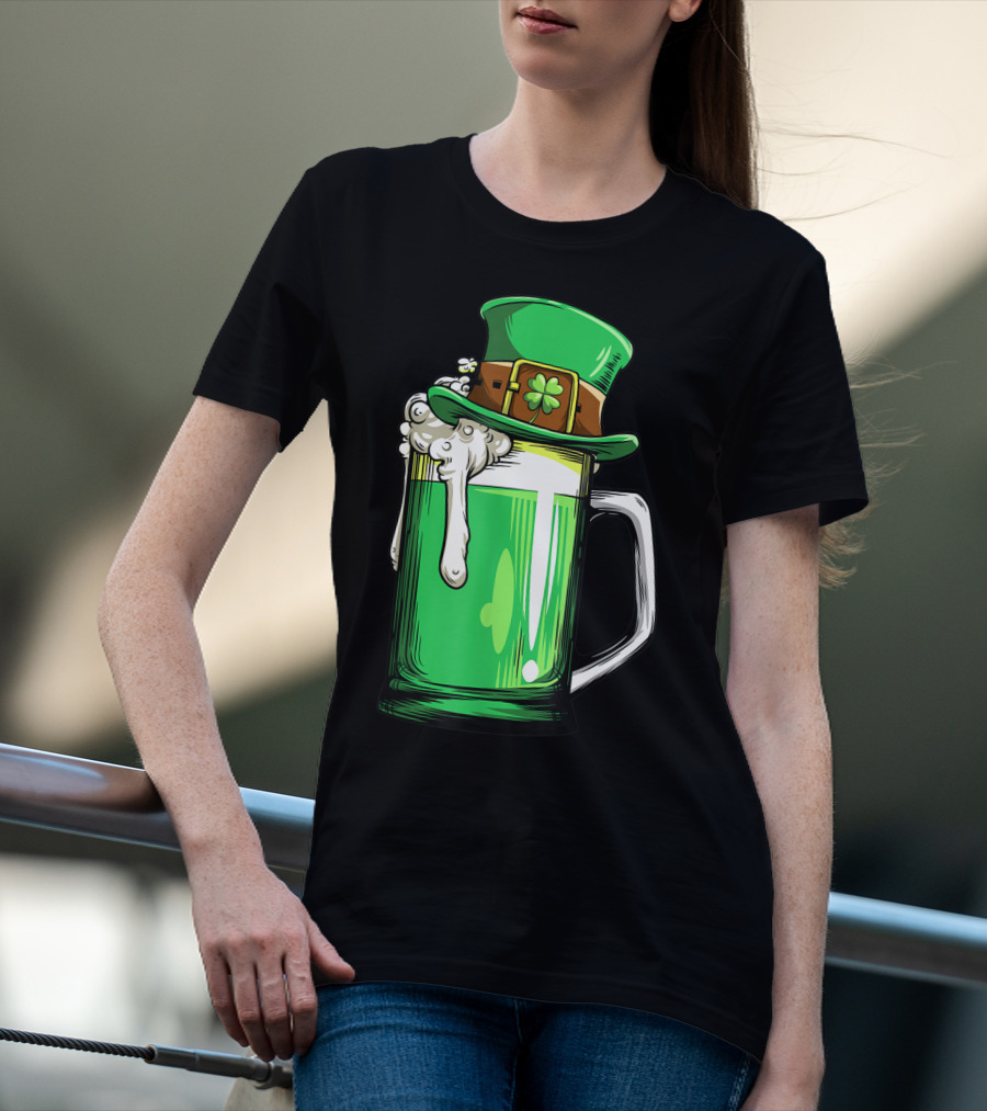 Green Beer Mug Leprechaun Hat St Patricks Day Men Drinking T-Shirt