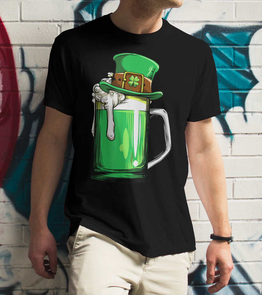 Green Beer Mug Leprechaun Hat St Patricks Day Men Drinking T-Shirt