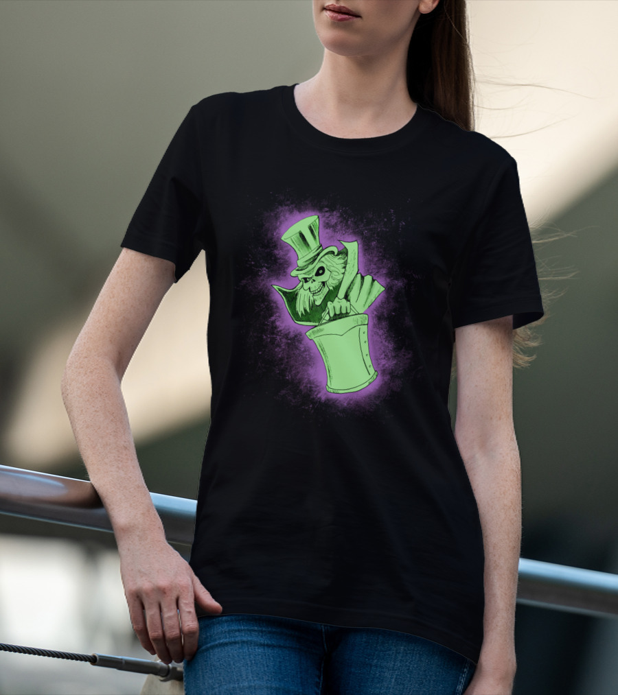 Hatbox Ghost Spooky Green Glow T-Shirt