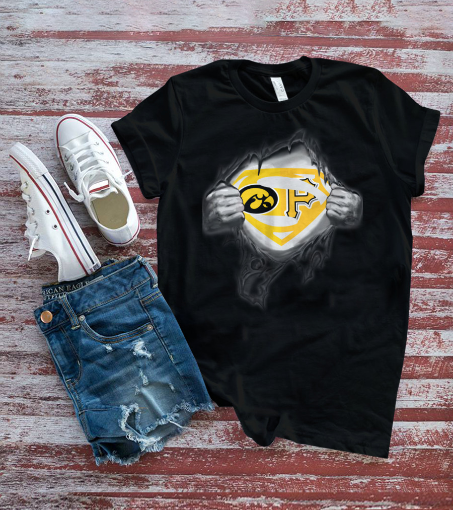 Hawkeyes Pittsburgh Pirates Superman Logo Fusion T-Shirt