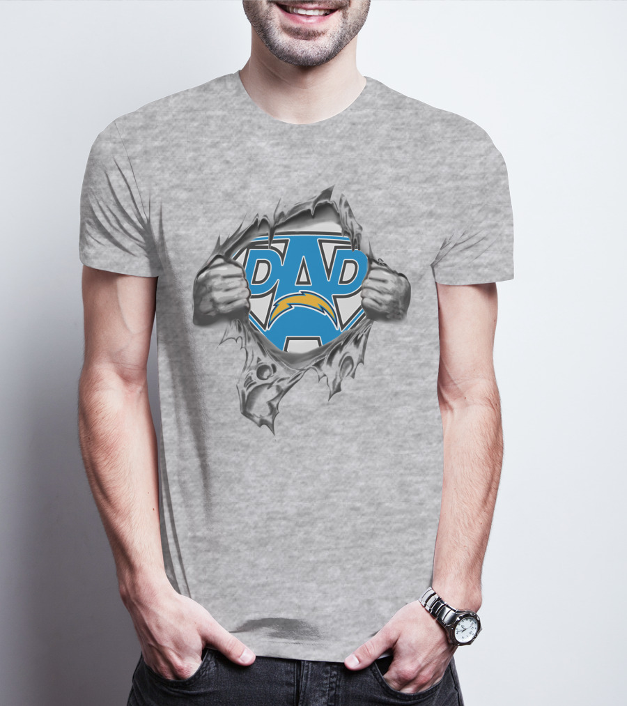 Super Dad Los Angeles Chargers Fan Emblem Ripped우Ствравление T-Shirt