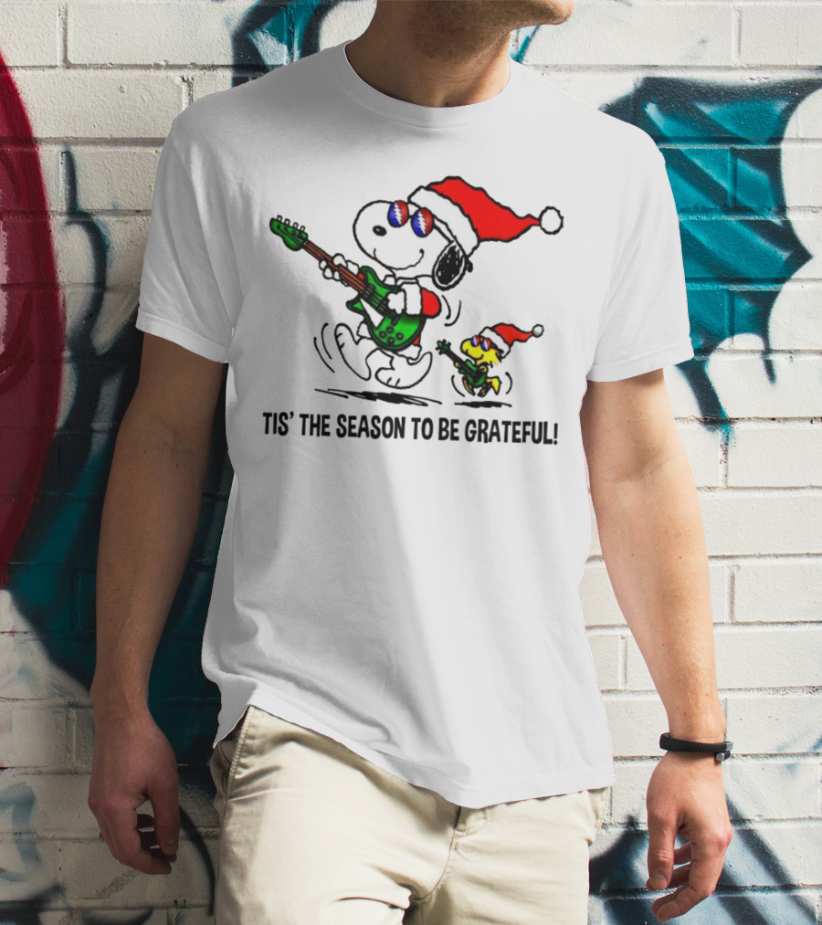 'Tis The Season To Be Grateful Snoopy Grateful Dead Santa Hat Guitar T-Shirt