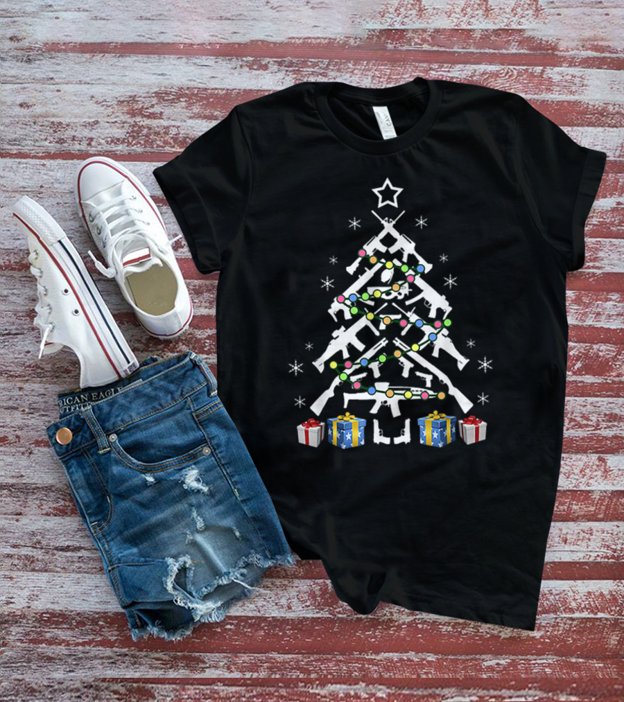 Assault Rifle Handgun Christmas Tree Star Snowflakes Gifts T-Shirt