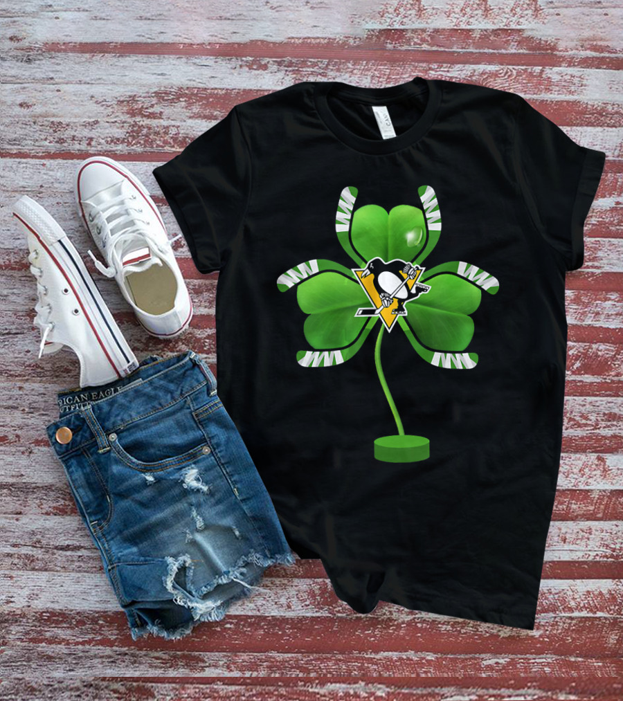 St Patrick Day Irish Shamrock Pittsburgh Penguin Hockey Tree T-Shirt