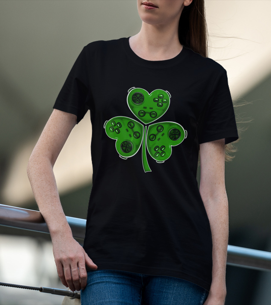 Video Game Controller Shamrock St Patrick Day T-Shirt