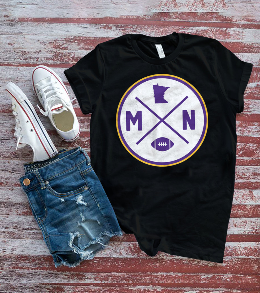 MN State Outline Minnesota Football Crossed Sticks Icon Purple Gold Circle T-Shirt