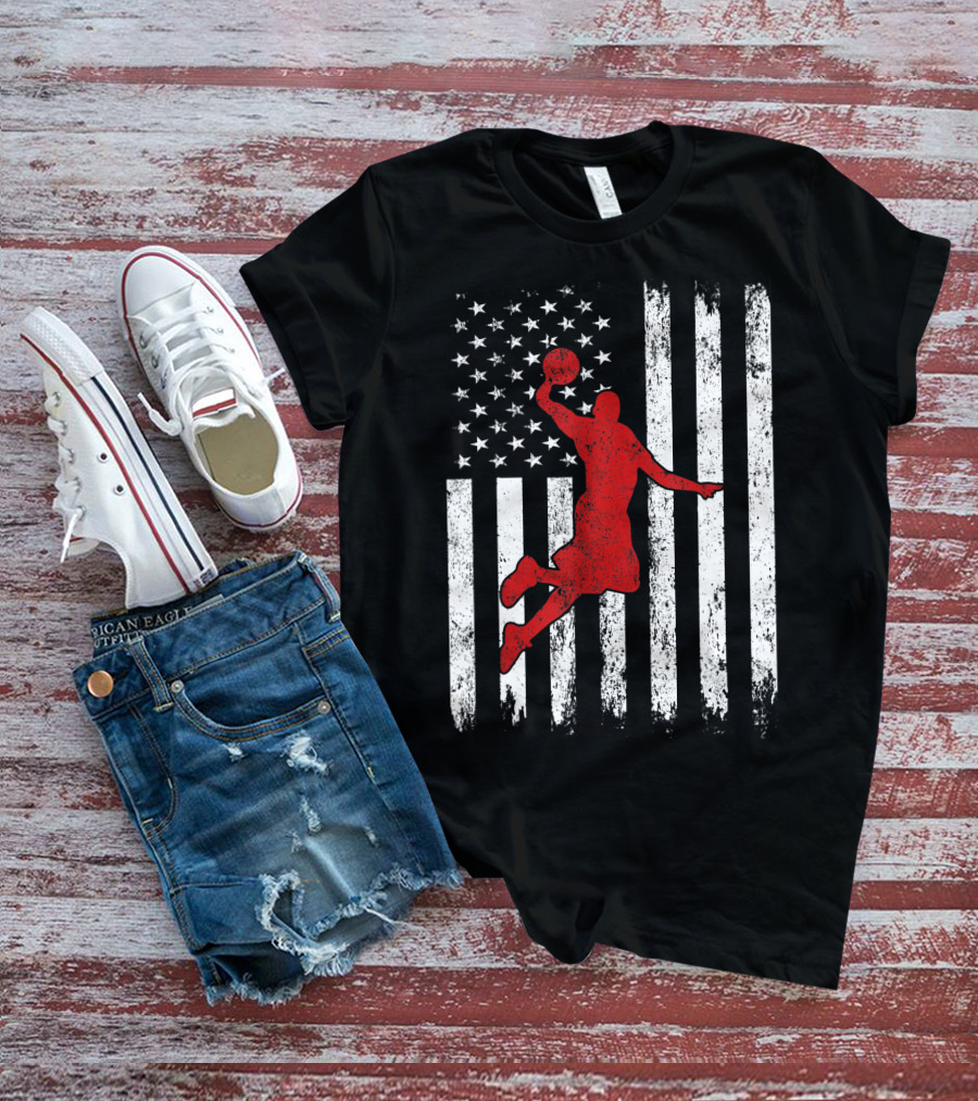 Proud American Basketball Vintage Flag Dunking T-Shirt
