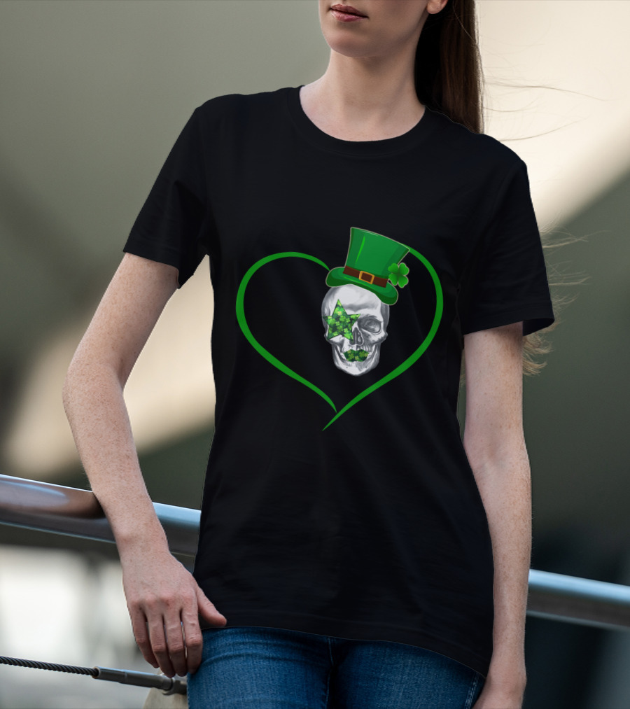 Kiss 02 Skull With Shamrock Star And Green Top Hat Inside Heart Shape T-Shirt