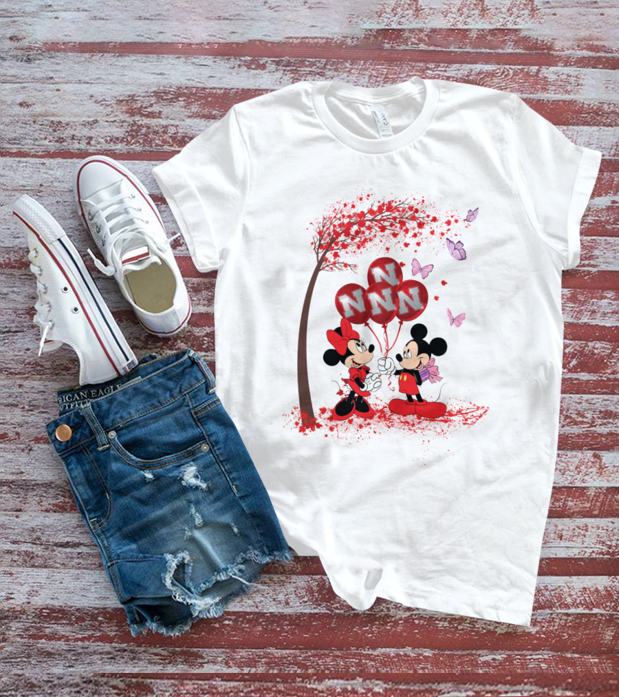 Ncaa Nebraska Cornhuskers Mickey Minnie Balloons Butterflies T-Shirt