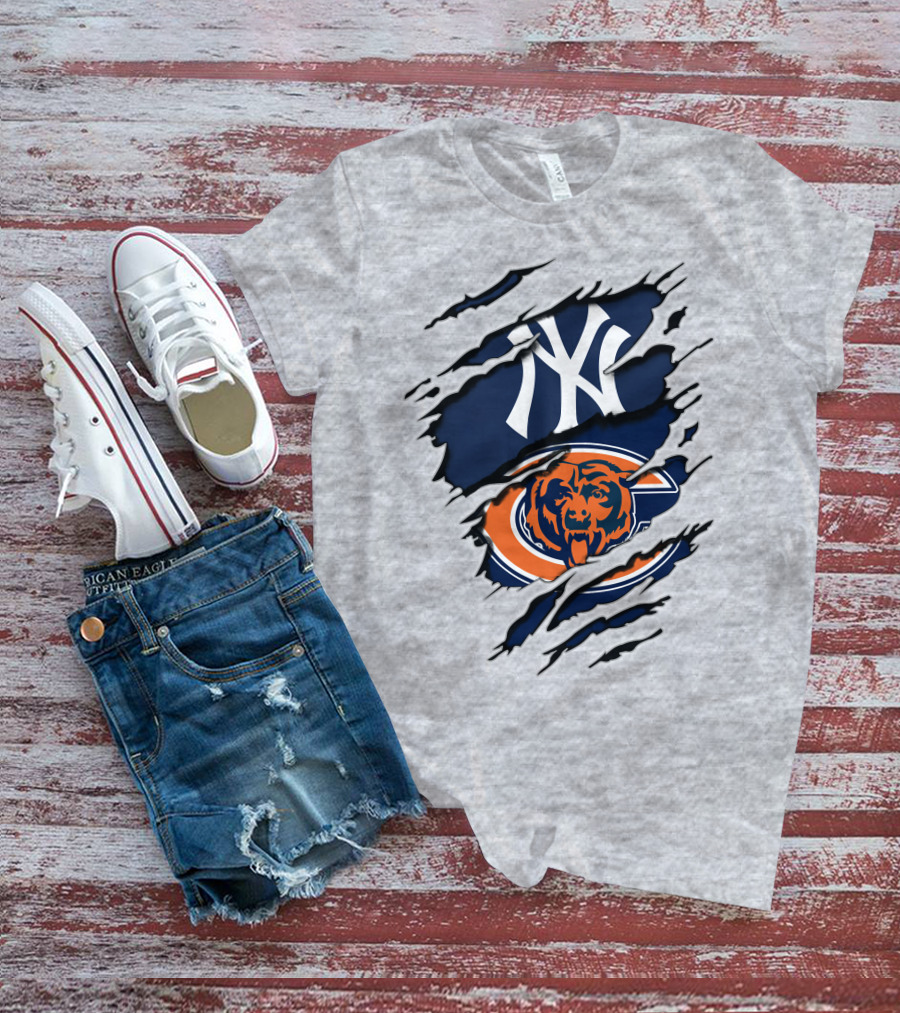 Yankees Logo And Chicago Bears Emblem Combination T-Shirt