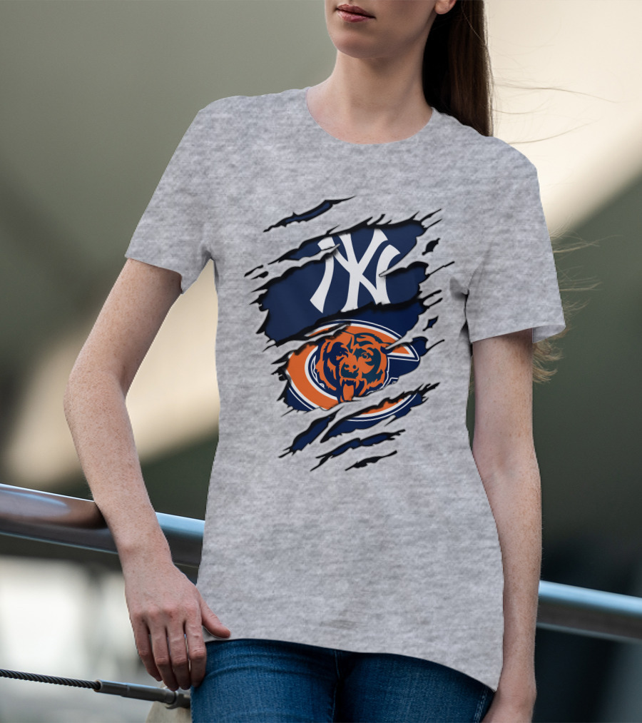 Yankees Logo And Chicago Bears Emblem Combination T-Shirt