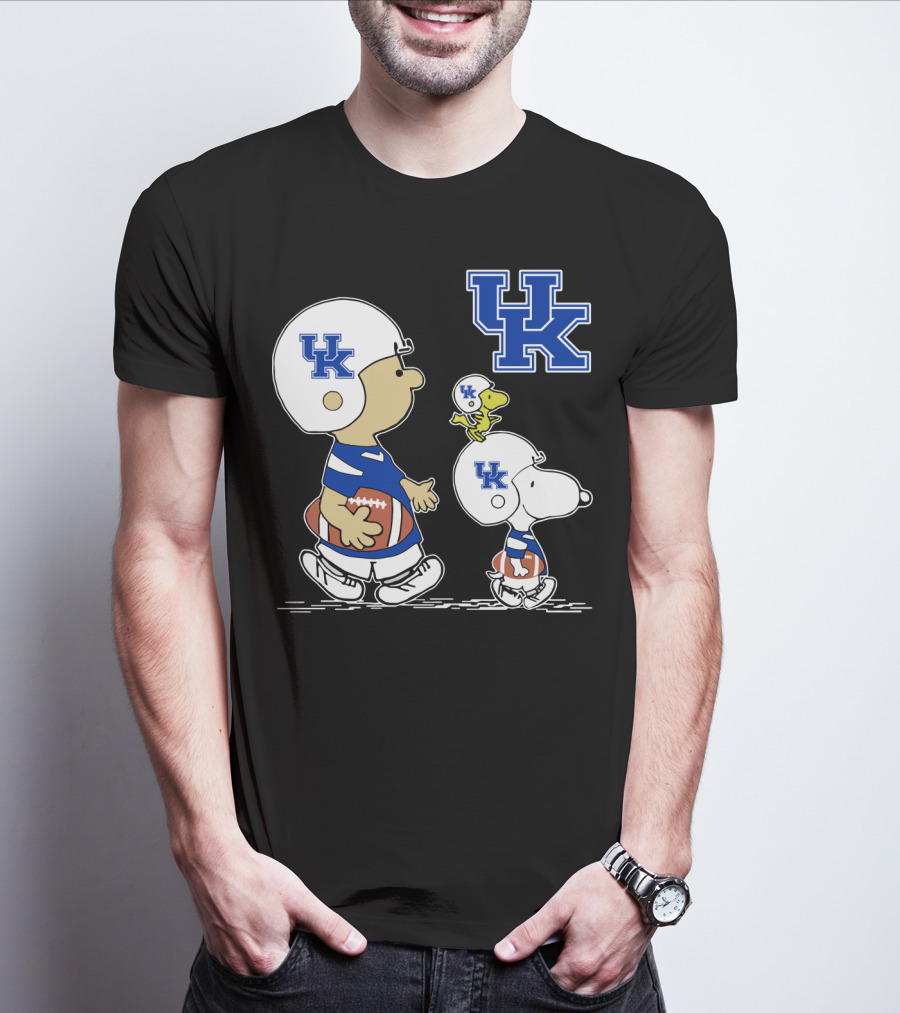 Kentucky Wildcats Peanuts Snoopy Woodstock Football Helmet T-Shirt