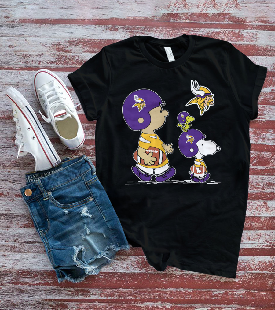 Minnesota Vikings Snoopy And Woodstock Football Team Collaboration T-Shirt