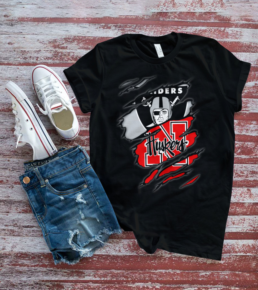 Raiders Huskers Torn Fusion T-Shirt
