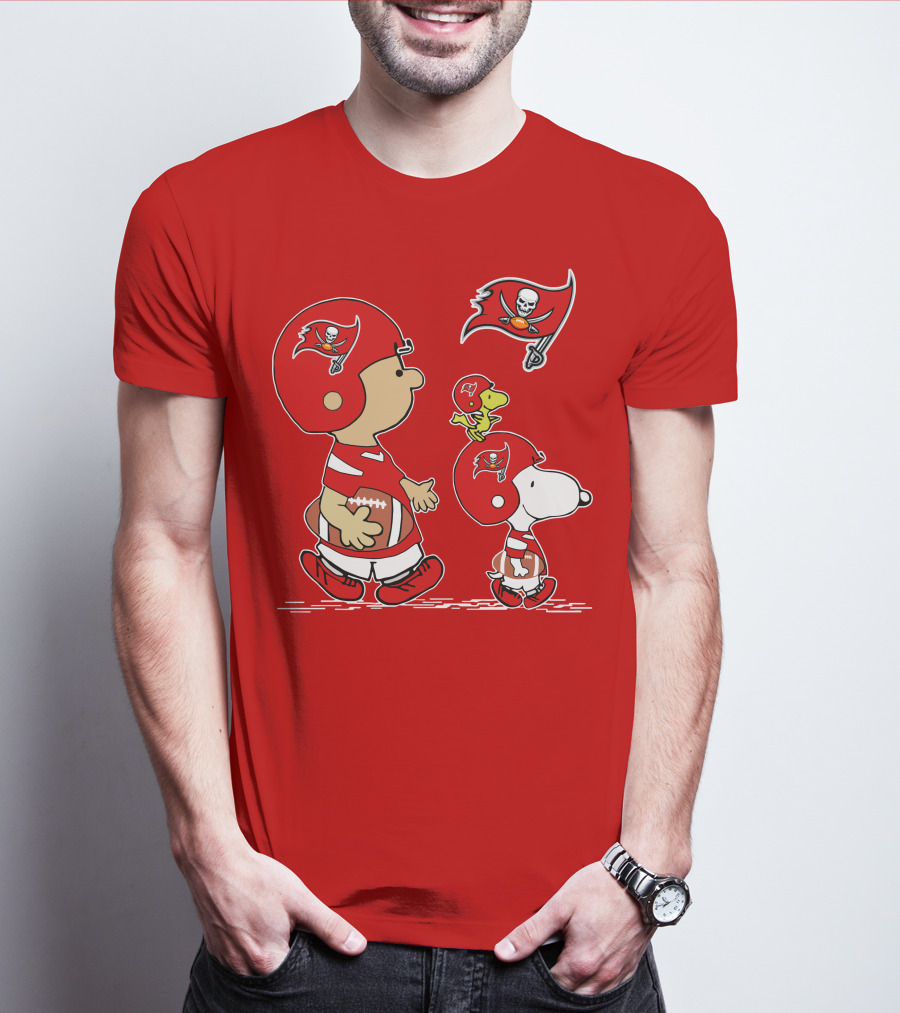 Peanuts Buccaneers Snoopy And Woodstock Football Helmets And Flag T-Shirt