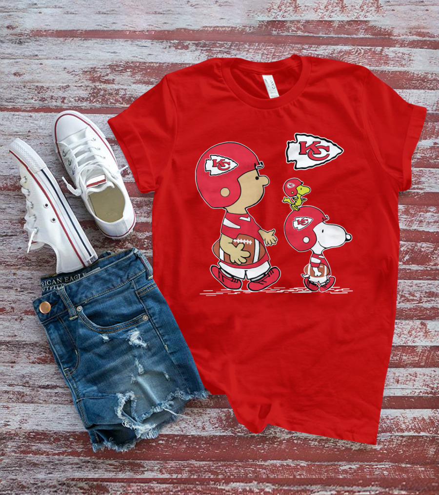 Kansas City Chiefs Snoopy And Woodstock Football Characters T-Shirt