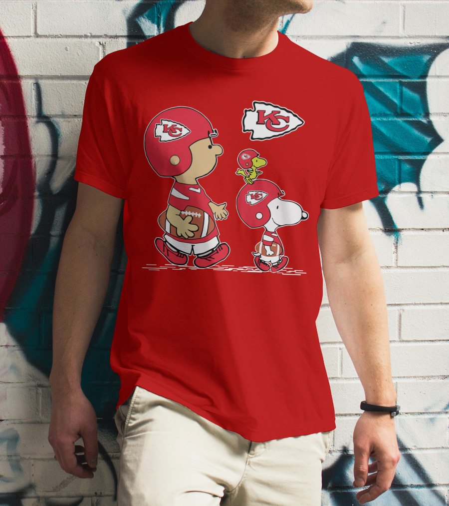 Kansas City Chiefs Snoopy And Woodstock Football Characters T-Shirt