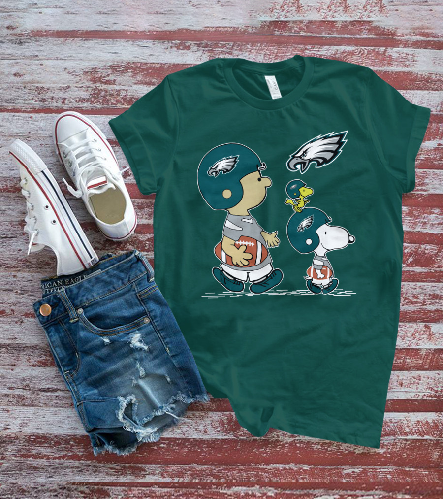 Philadelphia Eagles Snoopy And Woodstock Football Helmets T-Shirt