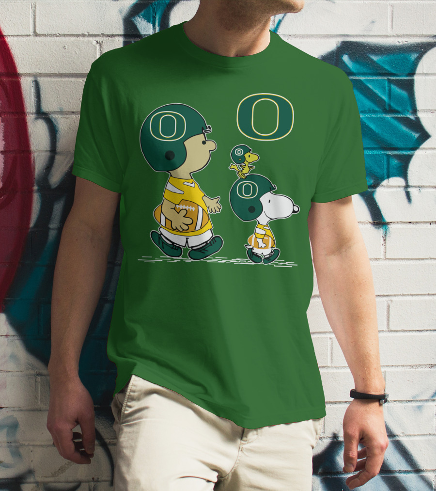 Oregon Ducks Snoopy Charlie Brown Woodstock Football Helmet Peanuts T-Shirt