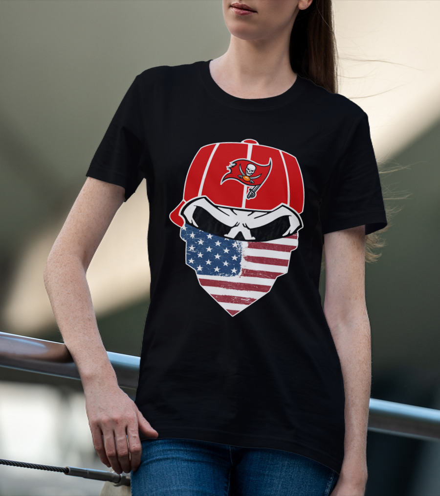 Buccaneers Skull Bandana American Flag Mask T-Shirt