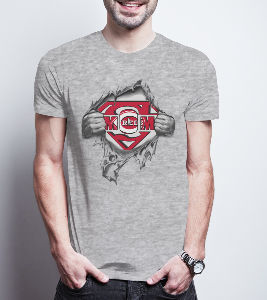 Reds Superman Logo With Torn Shirt Effect T-Shirt