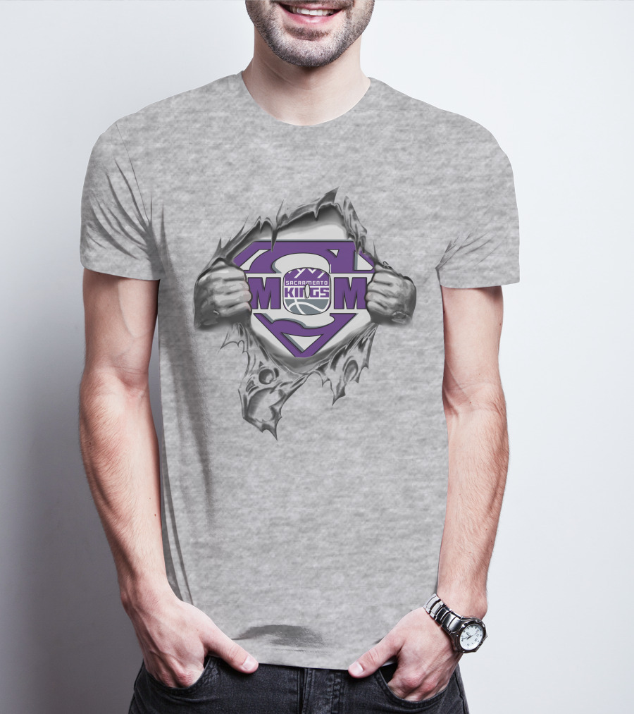 Sacramento Kings Super Mom Logo Torn Effect T-Shirt