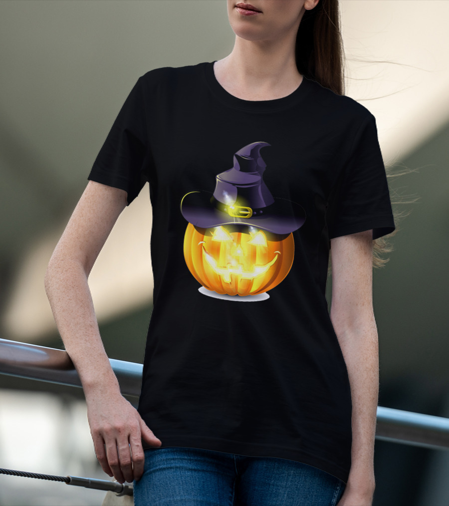 Halloween Pumpkin With Witch Hat And Glowing Smile T-Shirt
