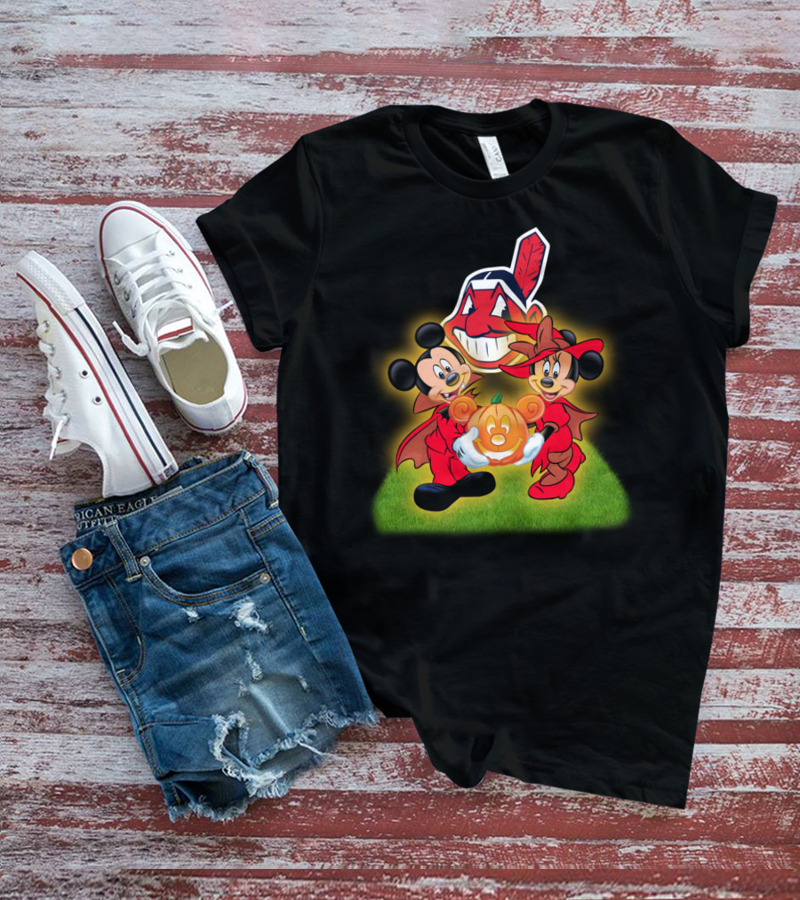 Mickey Minnie Halloween Cleveland Indians Pumpkin T-Shirt