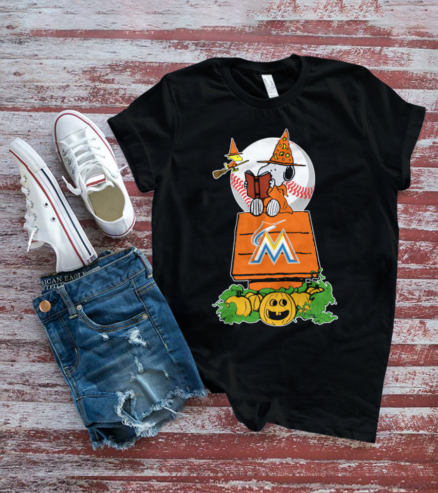 Miami Marlins Halloween Baseball Snoopy Pumpkin T-Shirt