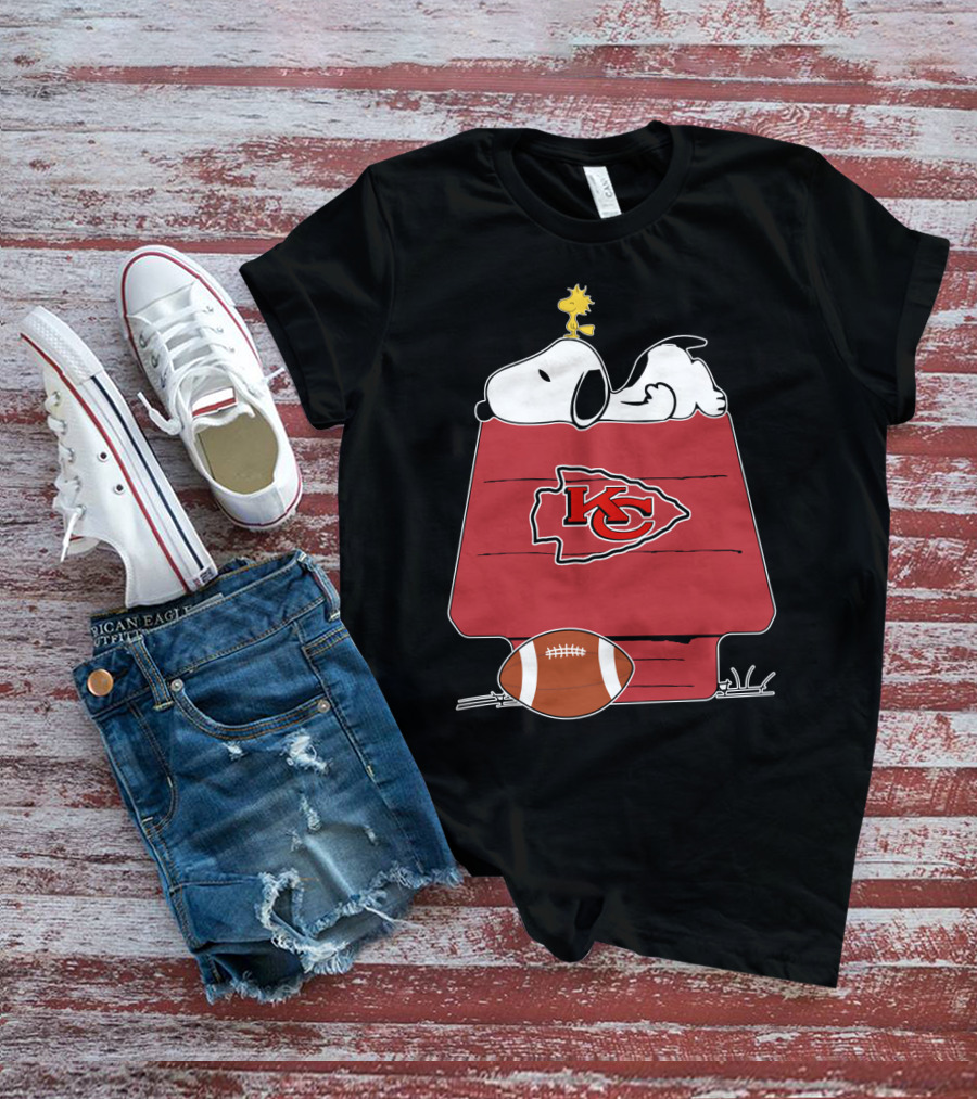 Kansas City Chiefs Kc Snoopy Doghouse Football T-Shirt