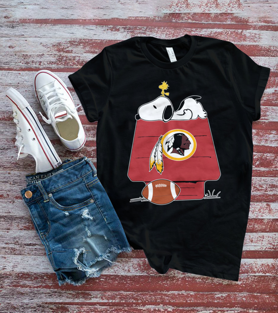 Snoopy And Woodstock With Washington Redskins Iconic Logo Football T-Shirt