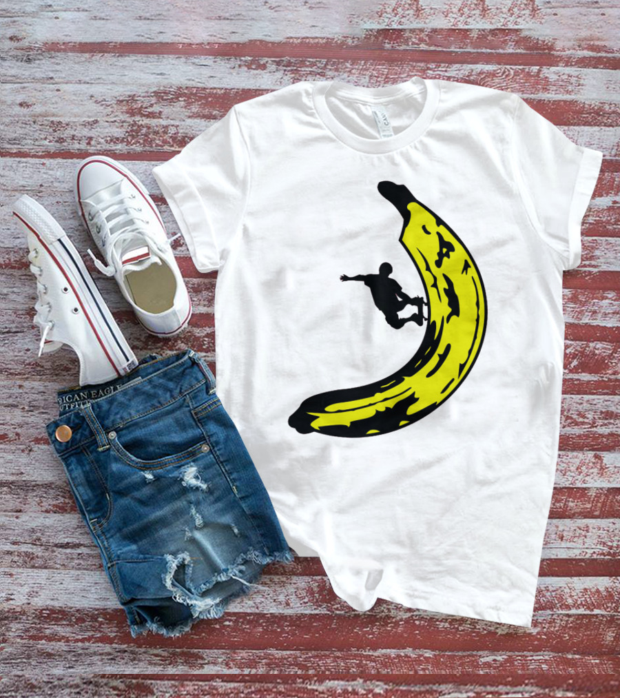 Banana Shaped Skateboard Ramp With Silhouette Skater Jumping T-Shirt