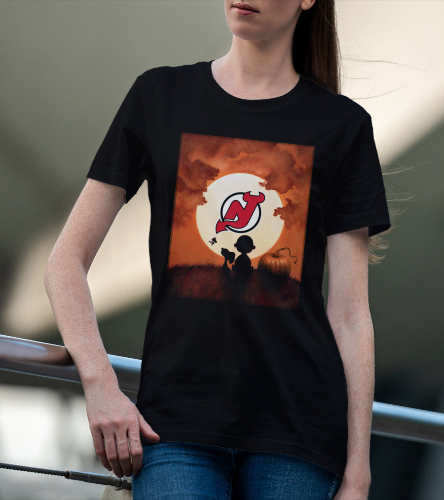 New Jersey Devils Halloween Moon Pumpkin Scene T-Shirt