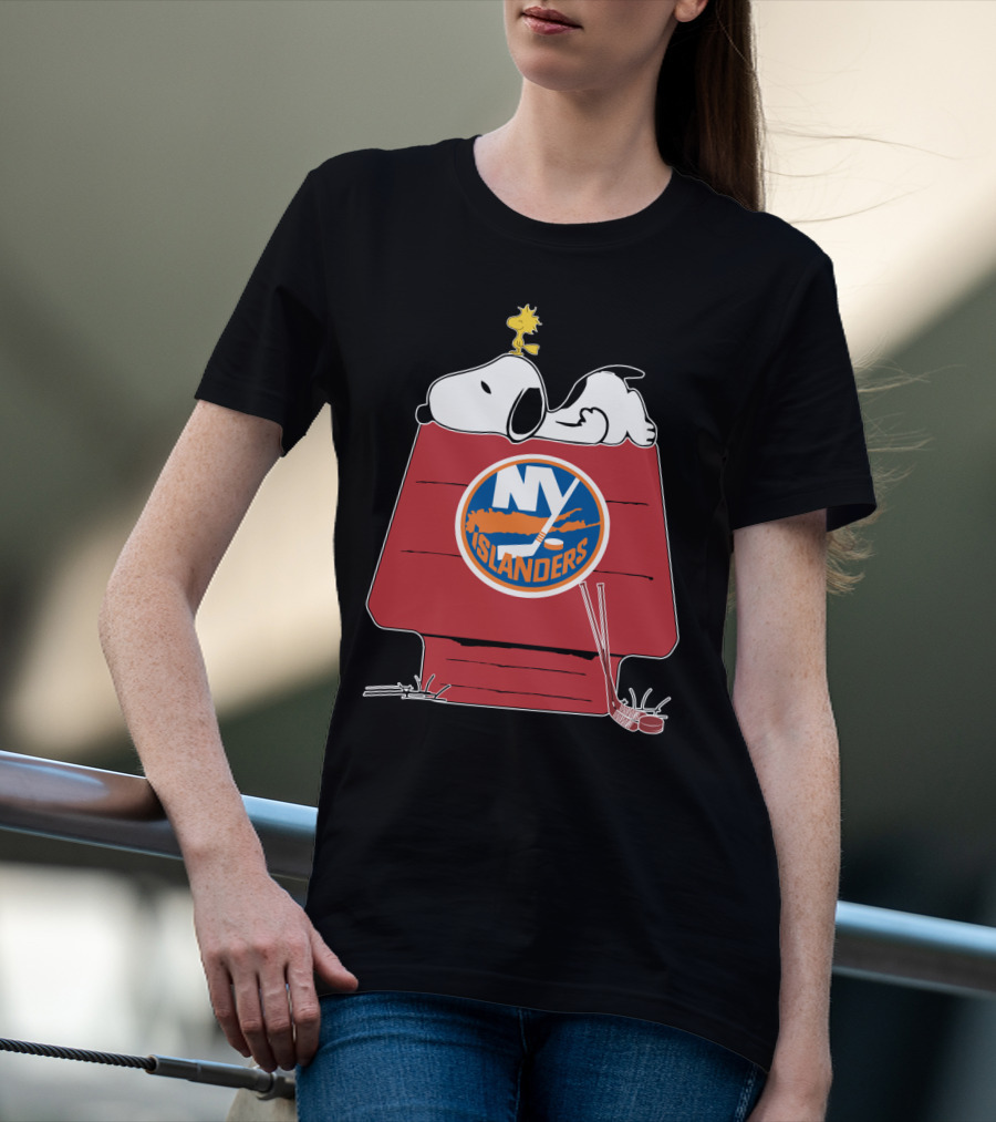 Snoopy Woodstock New York Islanders Peanuts Nhl Hockey Mashup T-Shirt